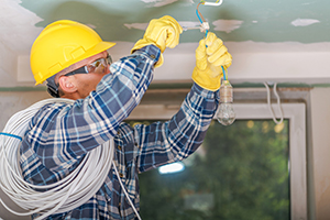 Bogus manuals, putting safety at risk, highlight SELECT’s campaign for professional recognition of electricians