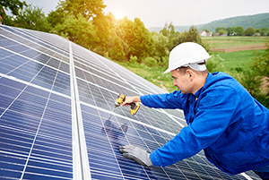 Electricians are the most trusted giving green home advice, ECA report finds.