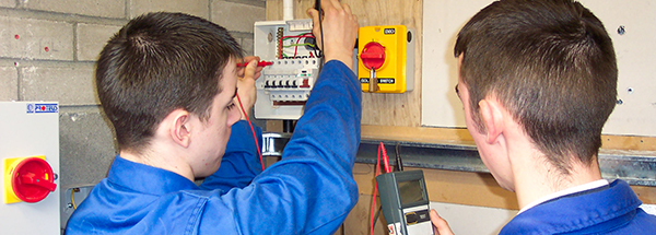 SELECT and SJIB encourage school leavers to consider electrical apprenticeships