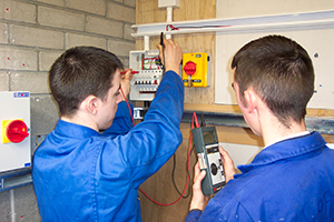 SELECT and SJIB encourage school leavers to consider a bright future in electrical apprenticeships.