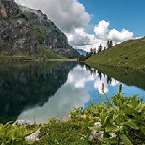solar power to reservoir monitoring - water reservoir