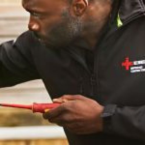 NICEIC launches tutor-led remote EVCP training course